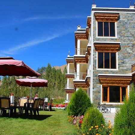 Hotel De Borgo Лех Екстериор снимка