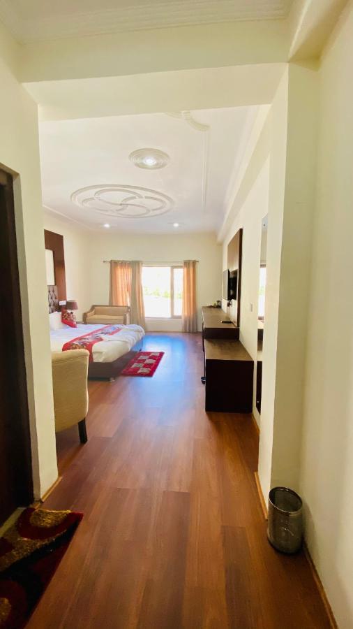 Hotel De Borgo Лех Екстериор снимка